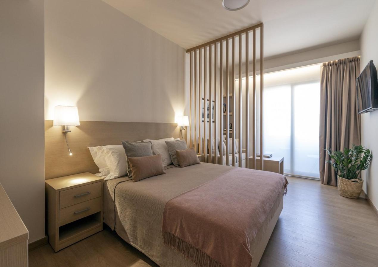 Gallery Suites & Residences Pire Dış mekan fotoğraf