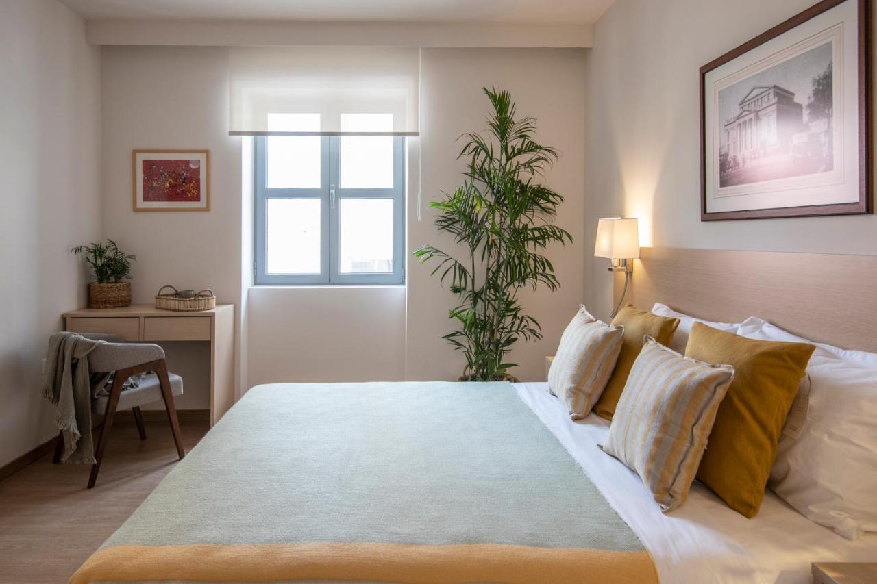 Gallery Suites & Residences Pire Dış mekan fotoğraf
