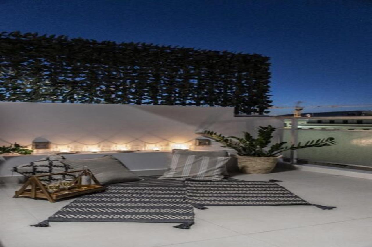 Gallery Suites & Residences Pire Dış mekan fotoğraf