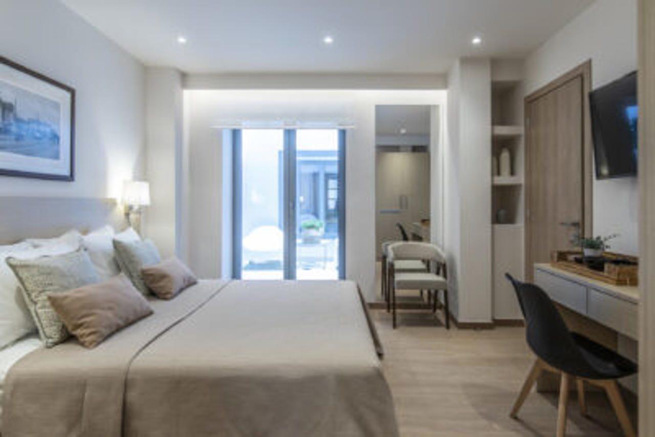 Gallery Suites & Residences Pire Dış mekan fotoğraf